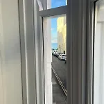 Regency Beach House - 2 Bed, 2 Bath By The Beach!