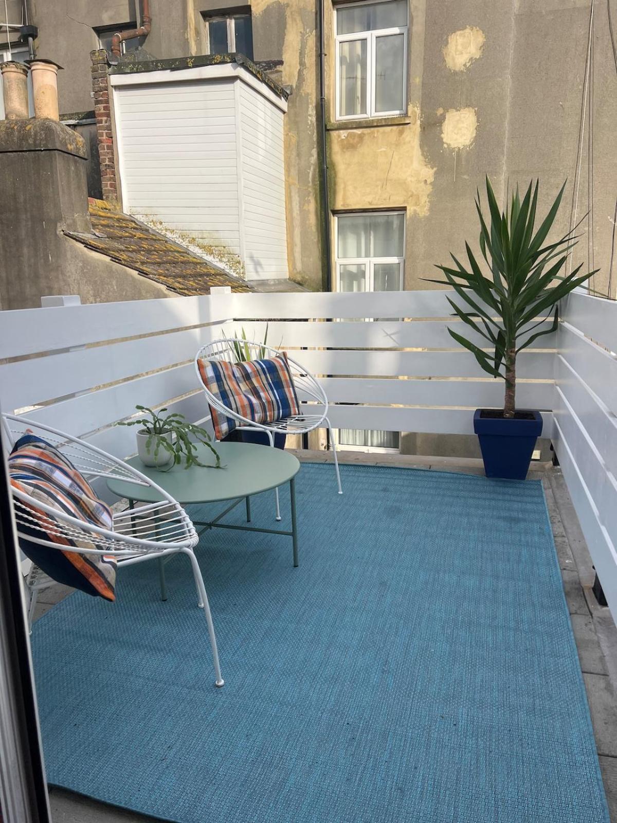 Regency House - 2 Bed, 2 Bath By The Beach! Holiday home